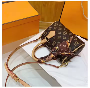 Sac à Main Élégant et Pratique 2025 qui Souligne le Tempérament Professionnel et Rehausse le Charme en Affaires - Product Image 5