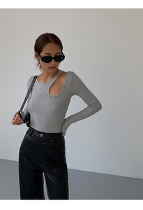 Camiseta <span class=keywords><strong>negra</strong></span> de manga larga de algodón cuidadosamente diseñada para <span class=keywords><strong>mujer</strong></span>, nuevas camisas ajustadas de otoño para <span class=keywords><strong>mujer</strong></span> - Product Image 2