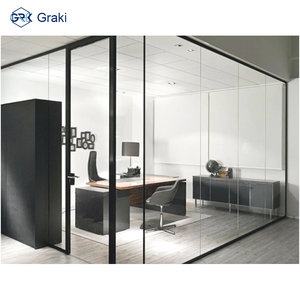Cloison de <span class=keywords><strong>bureau</strong></span> <span class=keywords><strong>en</strong></span> <span class=keywords><strong>verre</strong></span> Graki, cadre <span class=keywords><strong>en</strong></span> aluminium de 83 mm, système <span class=keywords><strong>d</strong></span>'absorption acoustique, construction durable pour usage professionnel - Product Image 3