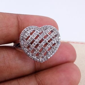 Jewelspaark – bague en diamant 0.59 Cttw, coupe ronde, en argent sterling 925, en forme de cœur, bijoux de fiançailles pour femmes, taille 8 - Product Image 4