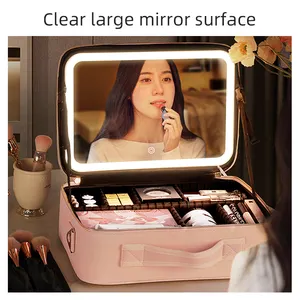 Neue Desktop-Kosmetik-Aufbewahrung sbox mit großer Kapazität, wasserdichtes, tragbares Make-up-Taschen etui aus Leder mit LED-Lichts piegel