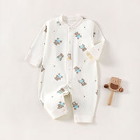 Combinaison pour nouveau-né en coton doux et respirant, imprimé intégral motif ours et fleurs, fermeture à pression sur le devant, body bébé une pièce, OEM ODM