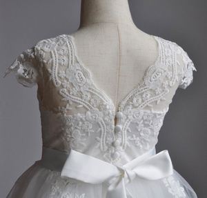 Vestido <span class=keywords><strong>de</strong></span> Niña <span class=keywords><strong>de</strong></span> las Flores Blanco con Encaje Elegante y Bordado, Diseño <span class=keywords><strong>de</strong></span> Princesa <span class=keywords><strong>para</strong></span> Bodas y Primera Comunión - Product Image 2