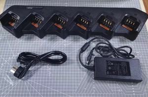 Chargeur multi-unités MCA10 pour talkie-walkie, chargeur six voies, base de charge de bureau, compatible avec les radios numériques Hytera X1p Z1p - Product Image 4