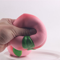 BSBH Vente en gros Pêche Fraise Banane Fruit Lente Rising Squeeze Enfants Jouets PU Balle anti-stress