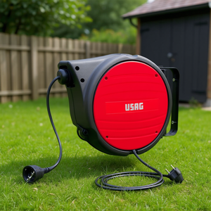 Enrollador de cable de extensión Usag de 10 m y 230 V con enchufe y toma de corriente para uso en exteriores - Product Image 3