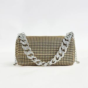 Nouveaux sacs de téléphone de mode pour jeune femme avec des sacs de chaîne de diamant pour des sacs de téléphone de conception de dames pour la femme - Product Image 3