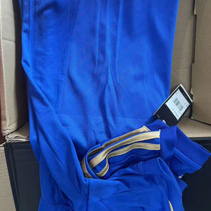 2025-2026 Bestes Fußballtrikot 100% Polyester Jerseydesign Maßgeschneidertes Fußballtrikot Hochwertige Qualität - Product Image 2