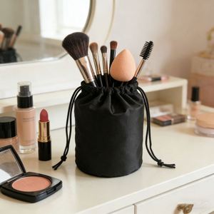 Polyester Waterproof Nylon Grid Design Oxford Drawstring Packing Dust <b>Bag</b> for Cloth - Product Image 1