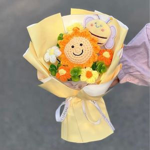 Bouquet di Fiori Lavorati all'Uncinetto Personalizzati 2026, Bambola Rosa in Filato di Cotone, Orsetto Fatto a Mano, Fiori per Laurea, <span class=keywords><strong>Festa</strong></span> del Papà, Pasqua - Product Image 2