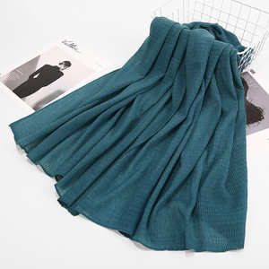 Ready to Ship Wrinkle Cotton <b>Scarf</b> Supplier of <b>Heated</b> <b>Scarf</b> Breathable Hijab Cotton <b>Scarf</b> - Product Image 4