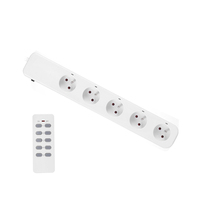 Couleur blanche de qualité supérieure prises 5 voies prise murale multiprise télécommandée pour usage domestique