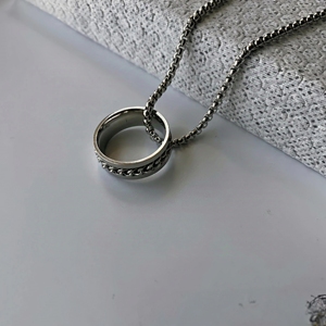 人気の防水メンズネックレスステンレススチールキューバリングペンダントネックレスRoloチェーンネックレス男性用 - Product Image 1