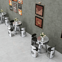 Ensemble de mobilier commercial industriel personnalisé en fer pour restaurants, salons de thé, cafés, salles de sport, salles de billard, tables et chaises en forme de fût d'huile