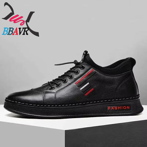 รองเท้ารุ่นล่าสุด รองเท้าผู้ชายใส่สบาย รองเท้าลำลองแบบแบน - Product Image 4