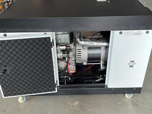 גנרטור דיזל שקט 30 קילוואט 24 קילוואט עם התנעה אוטומטית 220V/380V 1500 סל\\\"ד - Product Image 5