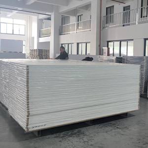 Tablero de Espuma de <span class=keywords><strong>PVC</strong></span> de Alta Calidad de 1220*2440 mm y 1-30 mm de Espesor, Suministro de Fábrica para Corte CNC - Product Image 1