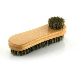 Cepillo de limpieza y pulido de cuero de doble cara con cerdas de crin y mango de madera - Product Image 1