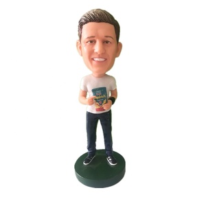Muñecos Personalizados de Hombre Guapo, Muñecos de Resina de Estrellas Famosas, Regalos de Recuerdo - Product Image 1