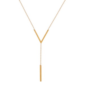 Collier minimaliste en forme de V pour femmes |   Collier ras du cou en acier inoxydable plaqué or 18 carats |   Hypoallergénique et inaltérable - Product Image 5