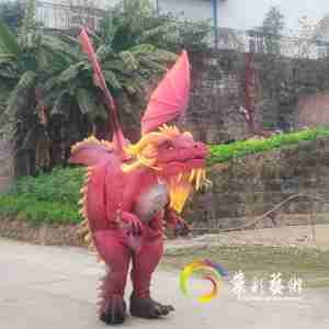 Costume de <span class=keywords><strong>dragon</strong></span> volant rouge <span class=keywords><strong>avec</strong></span> fonction de pulvérisation de fumée pour parc d'attractions - Product Image 1