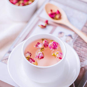 100% ピュアナチュラルドライレッドピンクローズバドティーバルクYunanローズ花びら生加工からハーブティー - Product Image 3