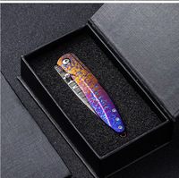 Couteau de poche pliant utilitaire/Bowie en acier Damas haut de gamme pour l'extérieur, lame Aigle, manche en alliage de titane bleu OEM, pour le transport quotidien