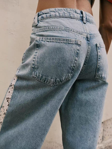 <span class=keywords><strong>Pantalones</strong></span> vaqueros de mezclilla al por mayor para mujer, estilo holgado, desgastado, lavado claro, pierna ancha, con encaje - Product Image 4