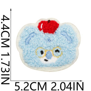Patchs <span class=keywords><strong>en</strong></span> toile personnalisés brodés et thermocollants <span class=keywords><strong>en</strong></span> forme d'animaux de dessin animé <span class=keywords><strong>en</strong></span> peluche, <span class=keywords><strong>en</strong></span> <span class=keywords><strong>tissu</strong></span> polyester pour chapeaux, sacs, chaussures et décoration intérieure - Product Image 4