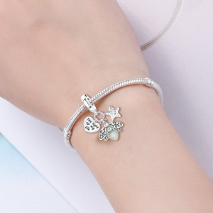 Colgante de luciérnaga en forma de corazón que brilla en la oscuridad, accesorio original de alta gama para pulseras DIY, venta al por mayor (estilo femenino) - Product Image 5