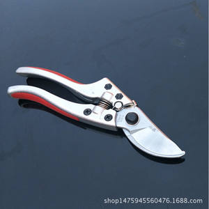 กรรไกรตัดกิ่ง Mountain Wisteria Sk5 ขนาด 8 นิ้ว แบบ Bypass สำหรับตัดกิ่งไม้ผลไม้ ด้ามจับสองสี - Product Image 1