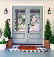 Porte d'entrée double en bois massif de style rustique américain avec poignée noire pour entrée principale de villa