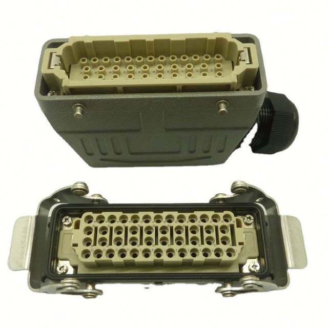 46 Pin Industrial Wire IP67 Waterproof 500VAC 16A Copper Material Power Application Heavy-Duty Connector