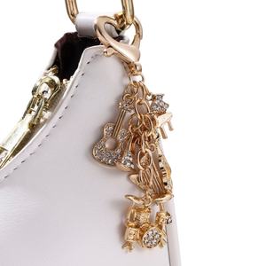 Porte-clés en alliage de zinc émaillé en forme d'instrument de musique de dessin animé (<span class=keywords><strong>harpe</strong></span>, batterie, guitare, violon) pour femmes et hommes, cadeau fait main - Product Image 2