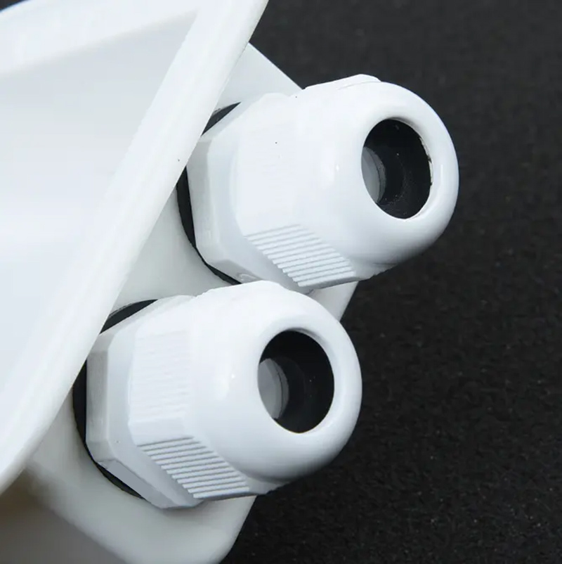IP67 IP68 Weatherproof White Solar Double Cable Entry Gland Box UV-Resistant ABS Panels RV Camper Junction Box · image 4