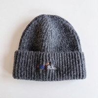 Nouveauté : Bonnets en acrylique de haute qualité pour l'automne et l'hiver, broderie personnalisée, bonnet tendance en tricot unisexe, bonnet de ski d'hiver pas cher et uni