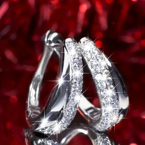 Orecchini a Cerchio Geometrici a Forma di U per Donne, Ear Cuff Scintillante, Gioielli di Moda per Uso Quotidiano - Product Image 5