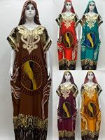 Robe Longue Africaine Décontractée en Coton à Manches Courtes Ample pour Femme Imprimé Motif avec Ensemble Foulard et Boubou Orné de Diamants