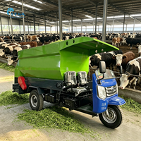 Offre Spéciale : Épandeur d'aliments pour bétail à trois roues, 2m³, double décharge, chariot d'alimentation automatique pour élevages de bovins et ovins