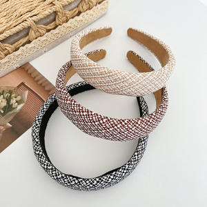 ربطة شعر إسفنجية عريضة وعصرية بتصميم كلاسيكي أمريكي للجامعات ربطة شعر عقدة للنساء للاحتفال بالعام الجديد ربطة رأس عيد الحب - Product Image 4