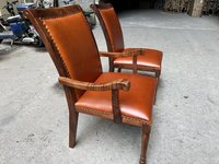 Chaise de bar en cuir véritable de luxe en gros Chaise de salle à manger en bois Tabourets d'hôtel en cuir véritable avec accoudoir