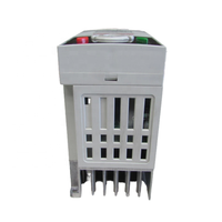 Nouveau variateur de fréquence Variable Compact LS 0.75kW d'origine SV004iG5A-2 onduleur monophasé 220V en Stock