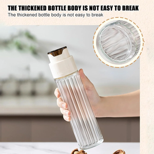 Distributeur automatique d'huile et de vinaigre en verre de 500 ml avec ouverture et fermeture automatiques, bouteille à épices de cuisine avec outils anti-fuite par gravité inclus - Product Image 5