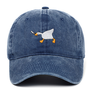Nueva Gorra de Béisbol de 6 Paneles de PVC con Diseño de Cuchillo Mordedor y Ganso Blanco, con Bordado Divertido, Moderna y Versátil para Hombres y Mujeres - Product Image 4