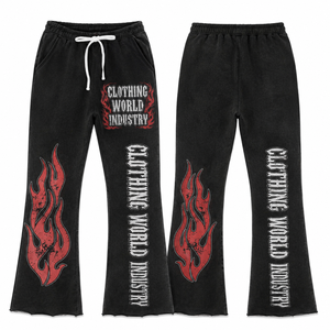 Pantalon évasé en molleton de coton premium 320 GSM noir délavé à l'acide, imprimé sur mesure avec logo graphique flamme, style streetwear - Product Image 1