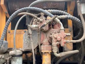 Pelle multifonction sur chenilles originale de la Corée Hyundai 210 d'occasion à haut rendement Hyundai en bon état en vente - Product Image 5