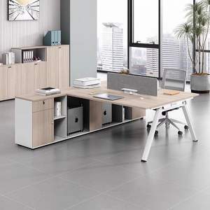 Escritorio de Oficina Moderno con Silla, Combinación para 2-4 Personas, Estructura de Acero, Escritorio Modular para Computadora, Uso Comercial - Product Image 1