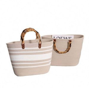 Sac de plage d'été rétro portable en paille tressée en coton rayé pour femme - Product Image 1