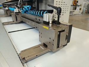 Punzonadora CNC de Torreta de 300kN con Servoaccionamiento para Fabricación de Metales en Elevadores y HVAC - Product Image 4