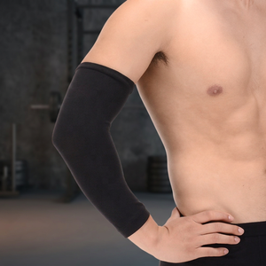 Manguito de compresión unisex negro refrescante con protección solar anti-UV para ciclismo y actividades al aire libre, material de elastano y poliéster. - Product Image 3